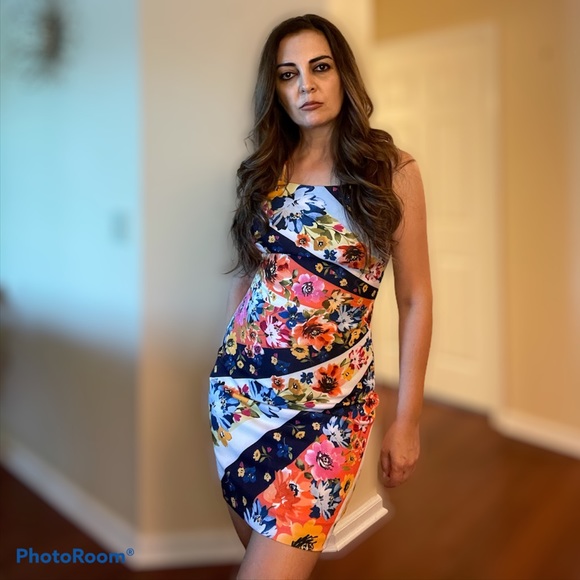 Guess Multicolor Floral Summer Bodycon Mini Dress - Picture 1 of 12